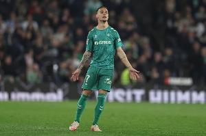 ⭕圆神留下？记者：贝蒂斯正就永久签下安东尼与曼联深入谈判